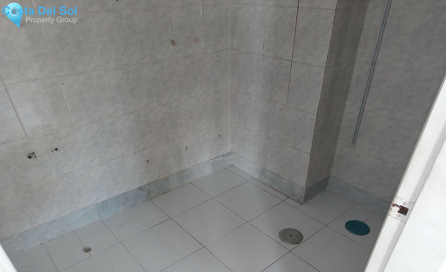 Middle Floor Apartment in Torremolinos Centro-1500237