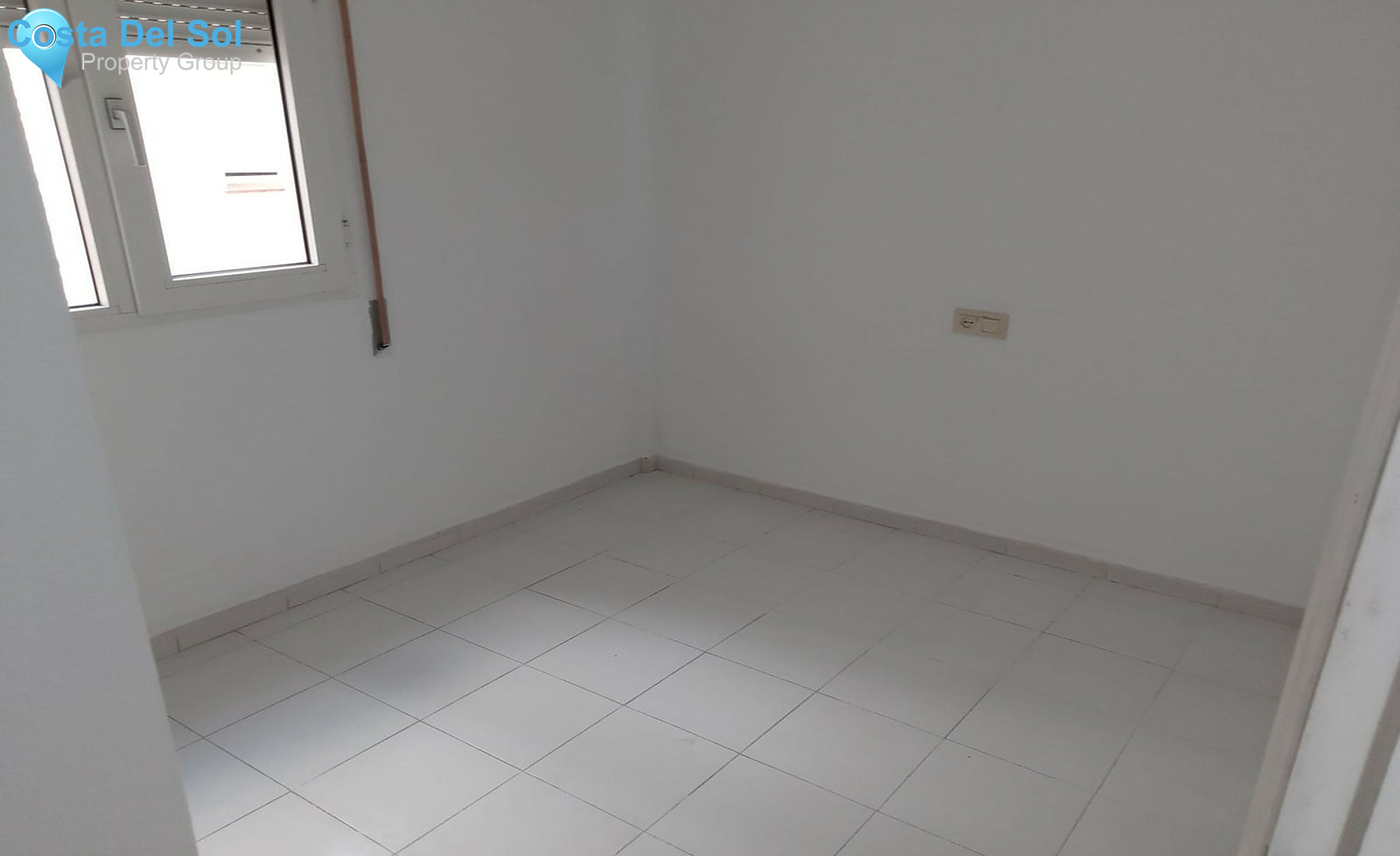 Middle Floor Apartment in Torremolinos Centro-1500239