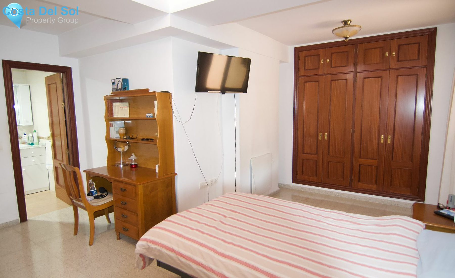 Middle Floor Apartment in Torremolinos Centro-1184539