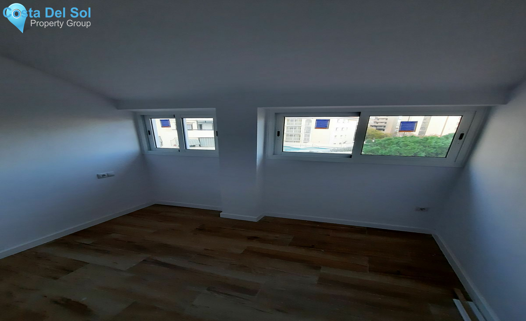 Middle Floor Apartment in Torremolinos Centro-1209362