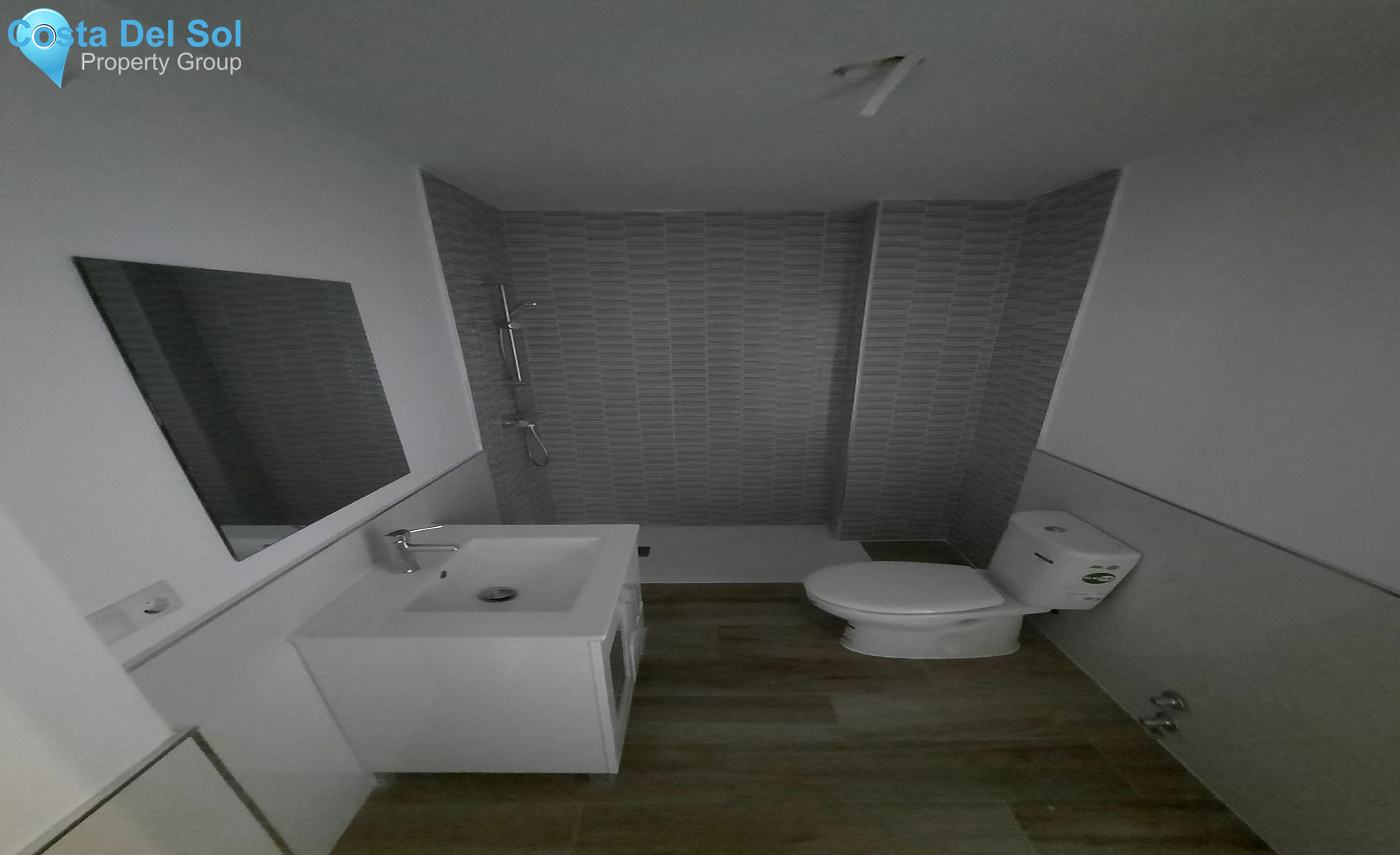 Middle Floor Apartment in Torremolinos Centro-1209363