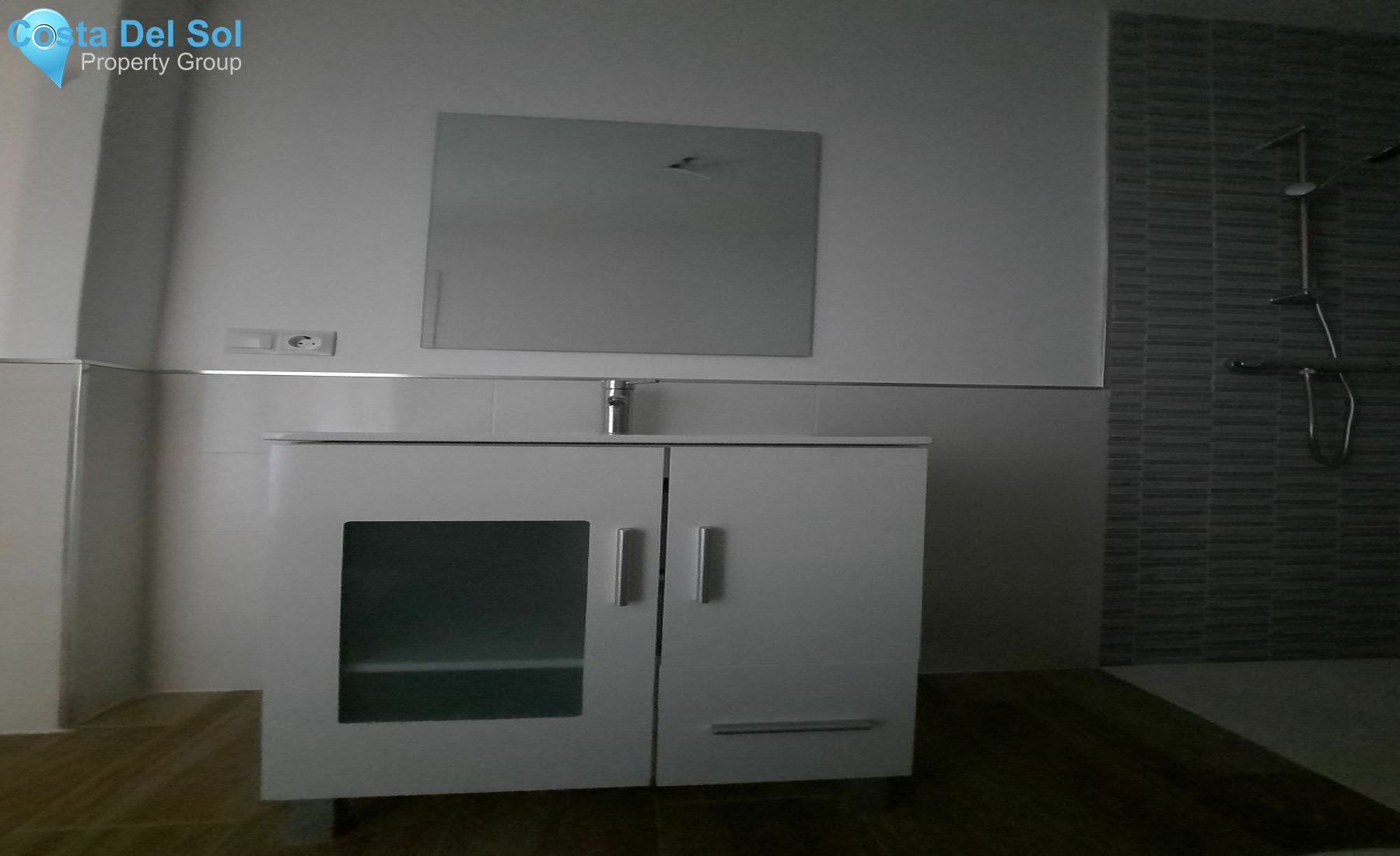 Middle Floor Apartment in Torremolinos Centro-1209365