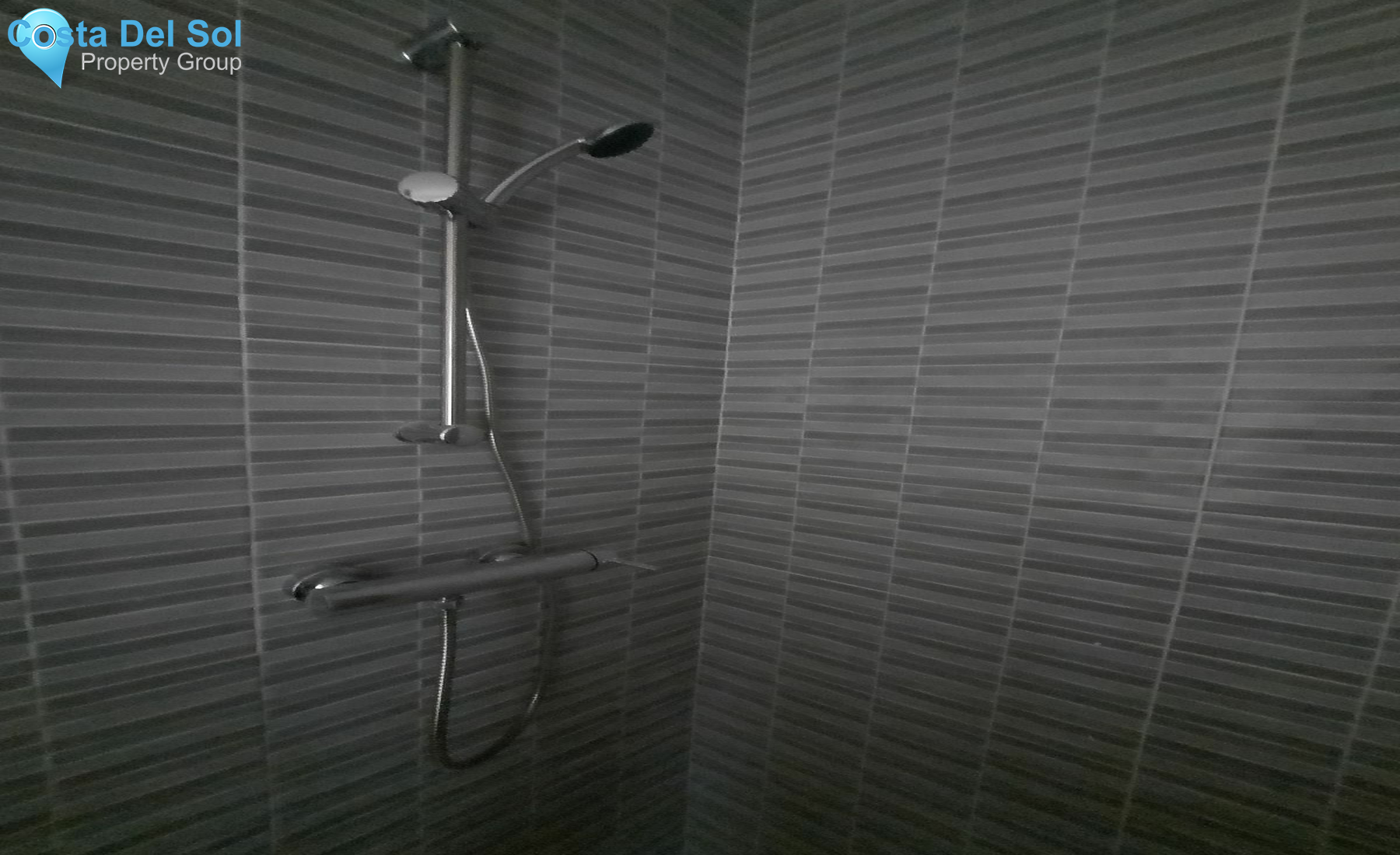 Middle Floor Apartment in Torremolinos Centro-1209367