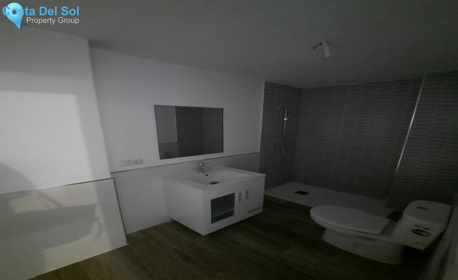 Middle Floor Apartment in Torremolinos Centro-1209368