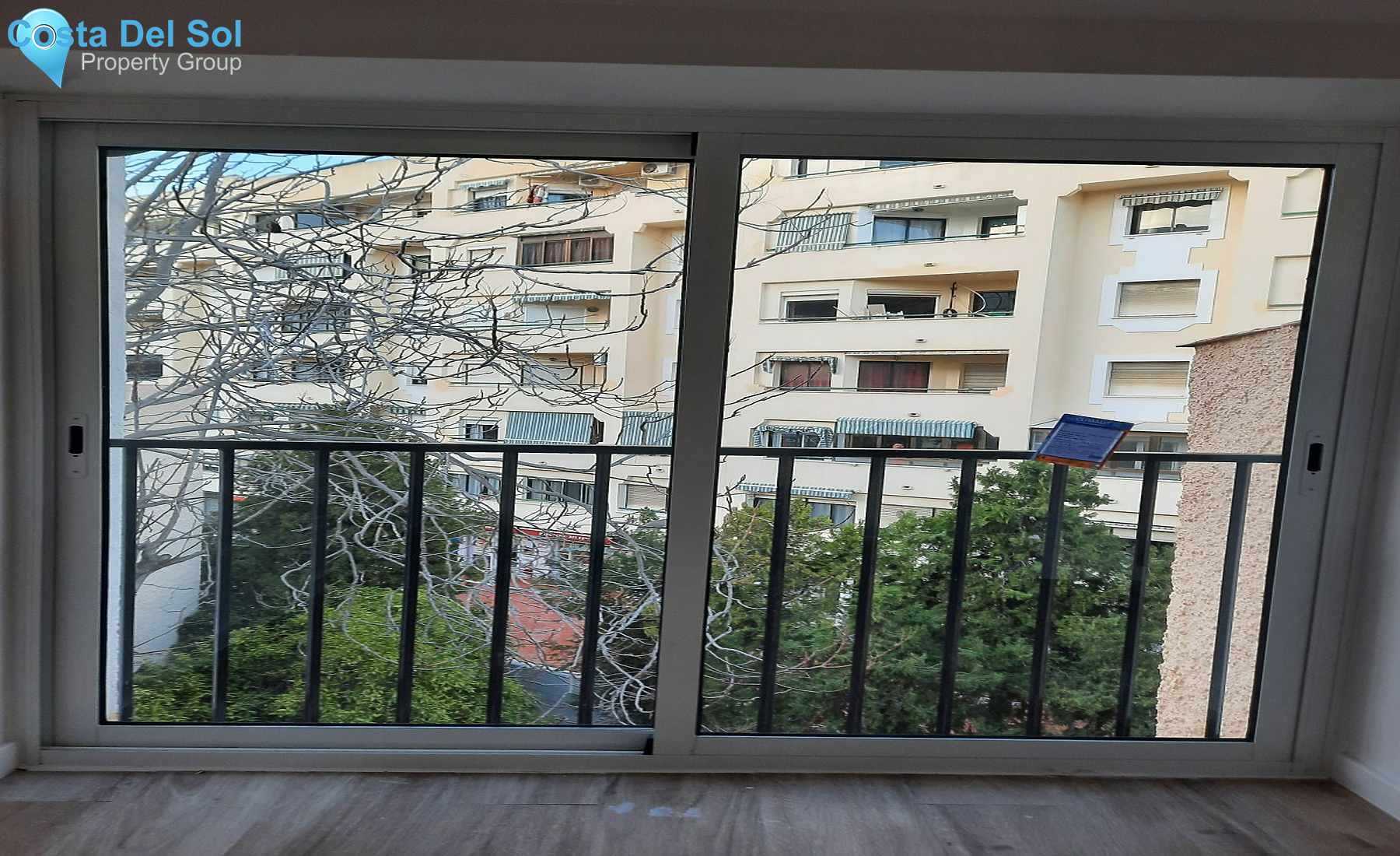 Middle Floor Apartment in Torremolinos Centro-1209354