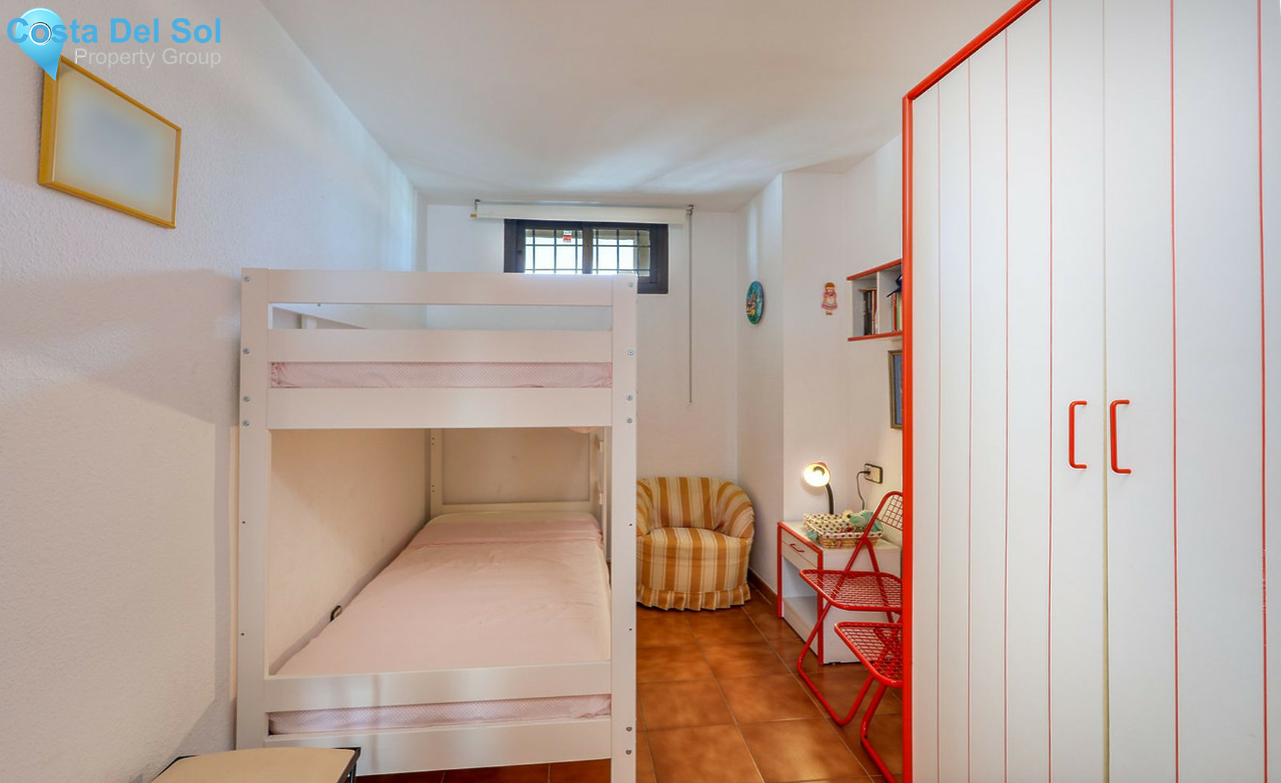 Middle Floor Apartment in Torremolinos-1250309