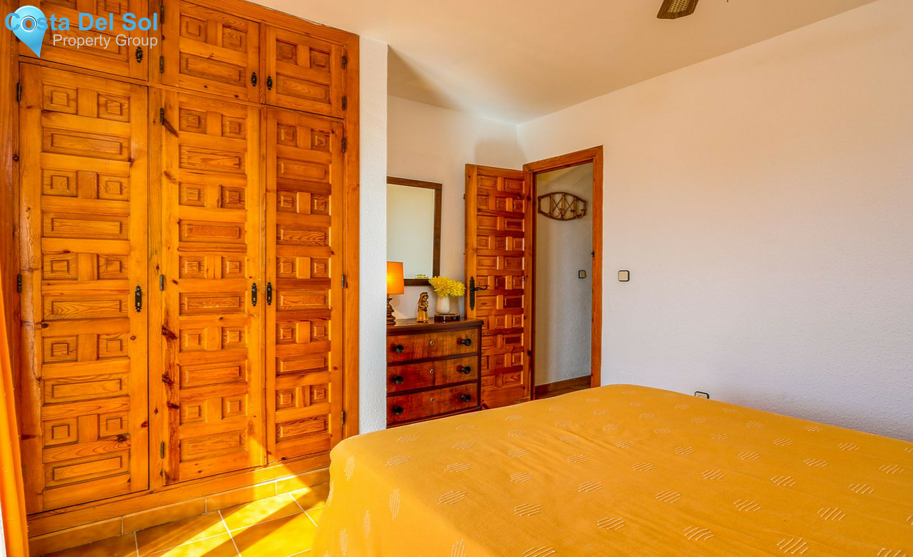 Middle Floor Apartment in Torremolinos-1250308