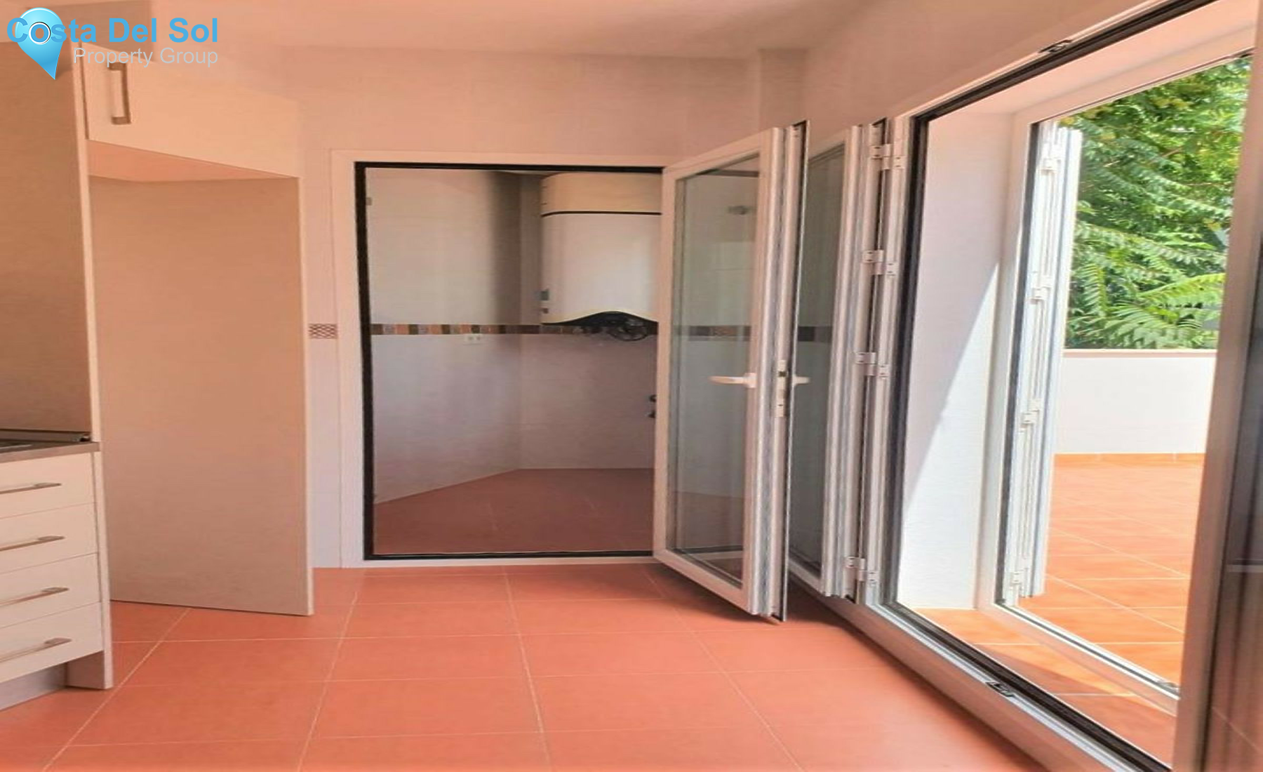 Middle Floor Apartment in Torremolinos-1506999