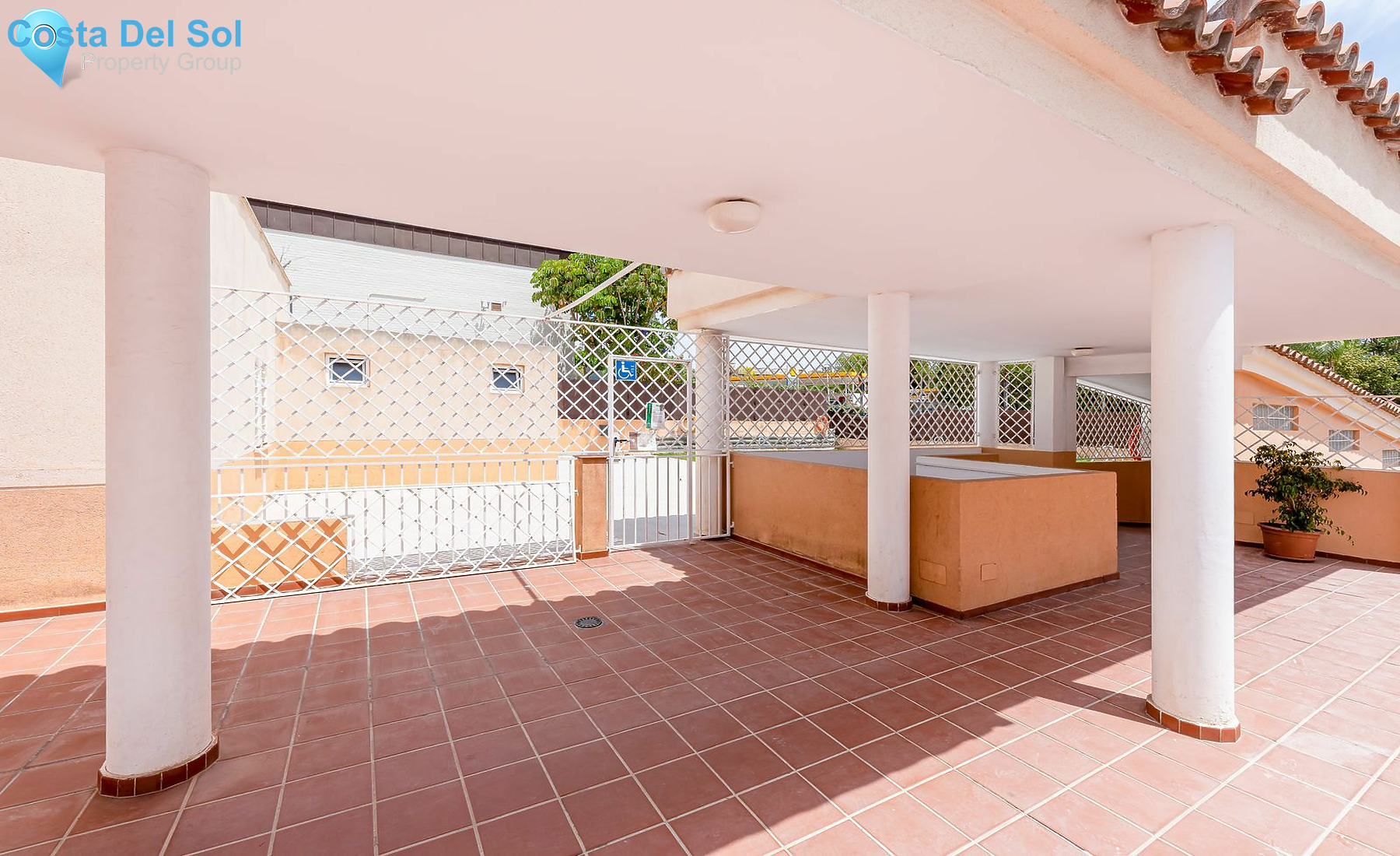 Middle Floor Apartment in Torremolinos-1196390