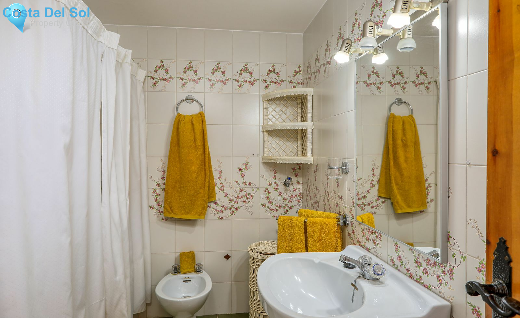 Middle Floor Apartment in Torremolinos-1390017