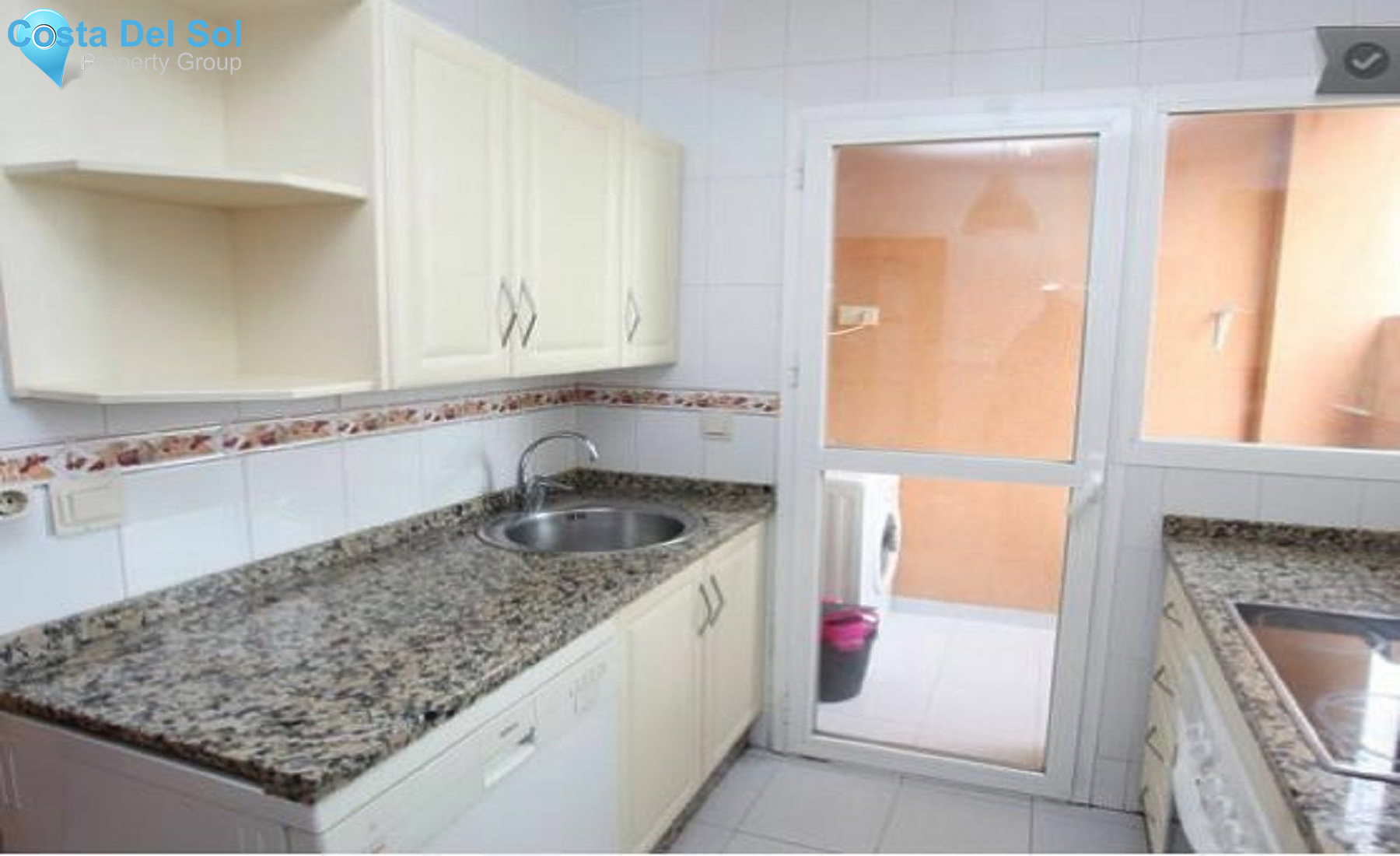 Middle Floor Apartment in Torremolinos-1393859