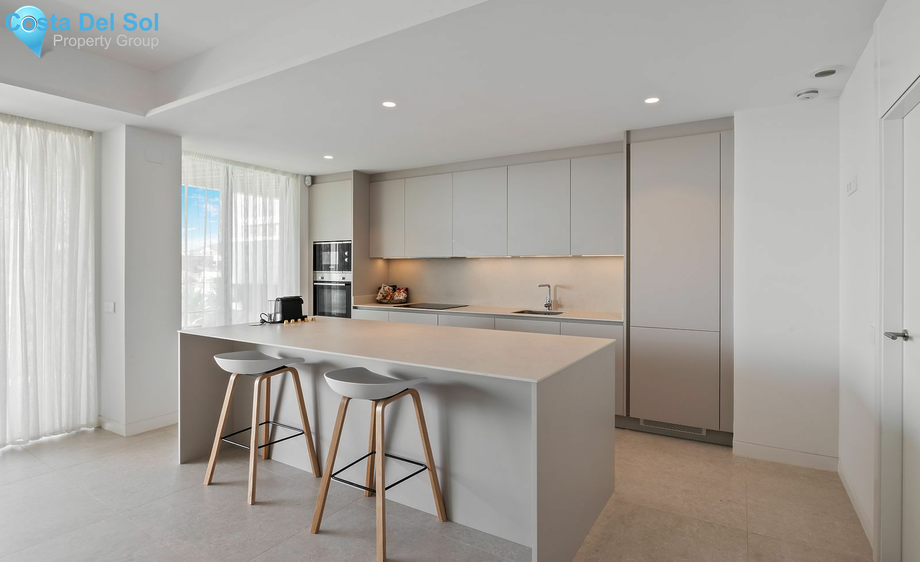 Middle Floor Apartment in Torremolinos-1483617