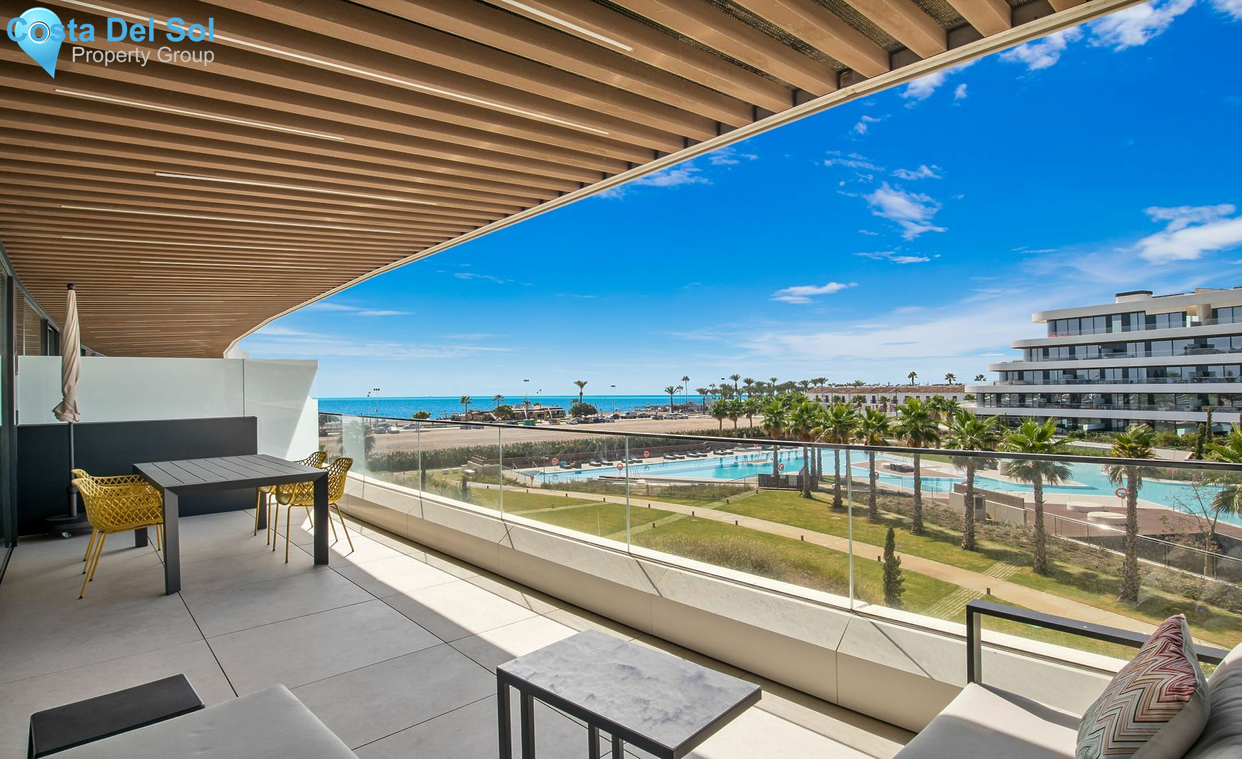 Middle Floor Apartment in Torremolinos-1483608