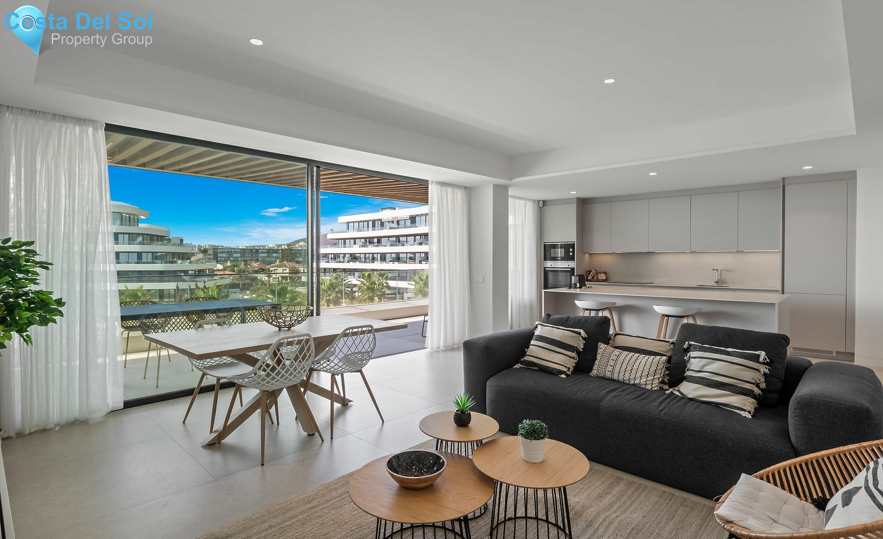 Middle Floor Apartment in Torremolinos-1483611