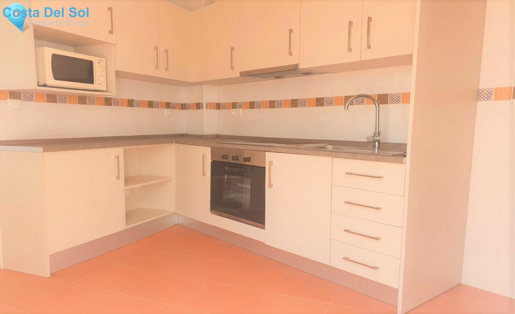 Middle Floor Apartment in Torremolinos-1492092