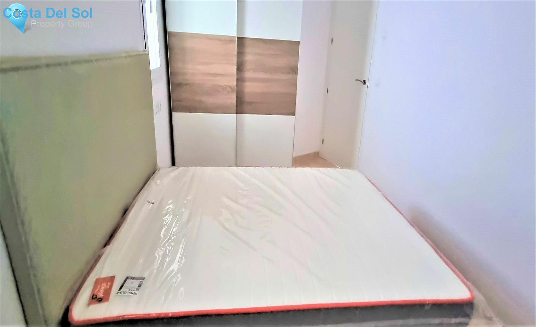 Middle Floor Apartment in Torremolinos-1492096