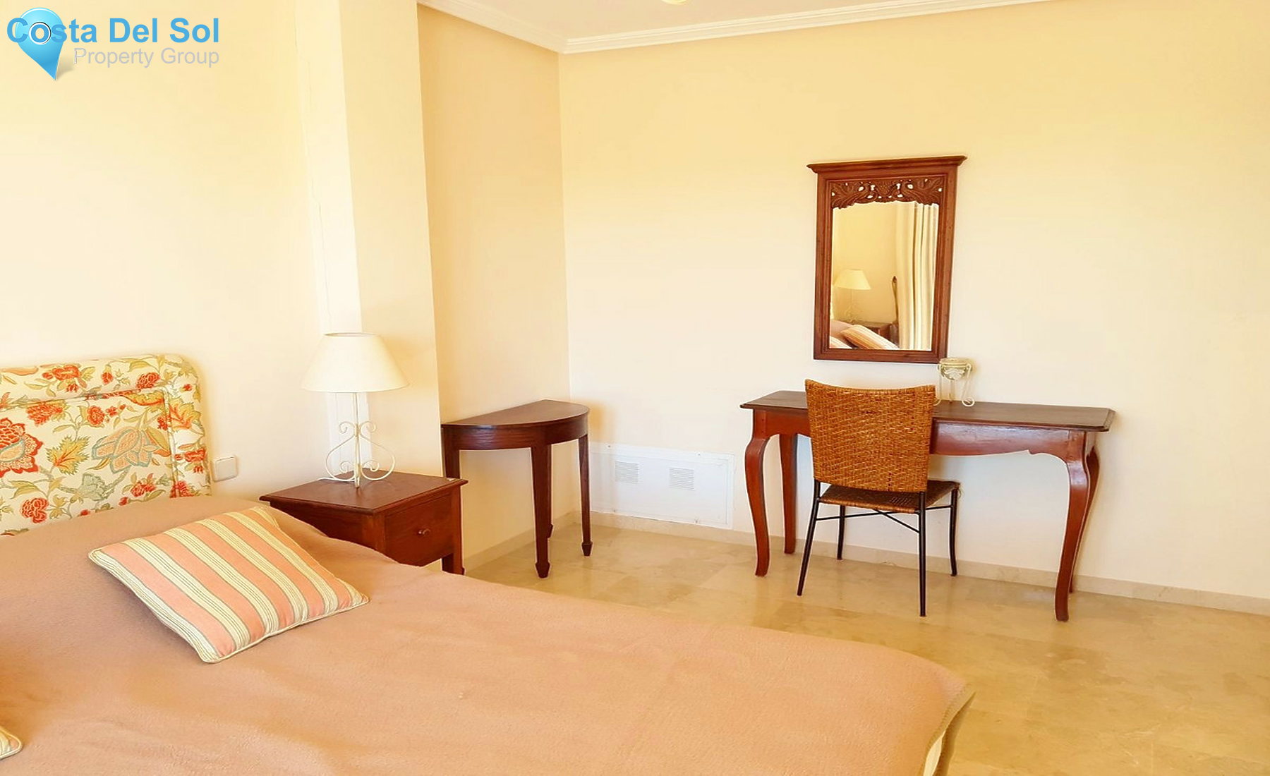 Middle Floor Apartment in Torrequebrada-1240806