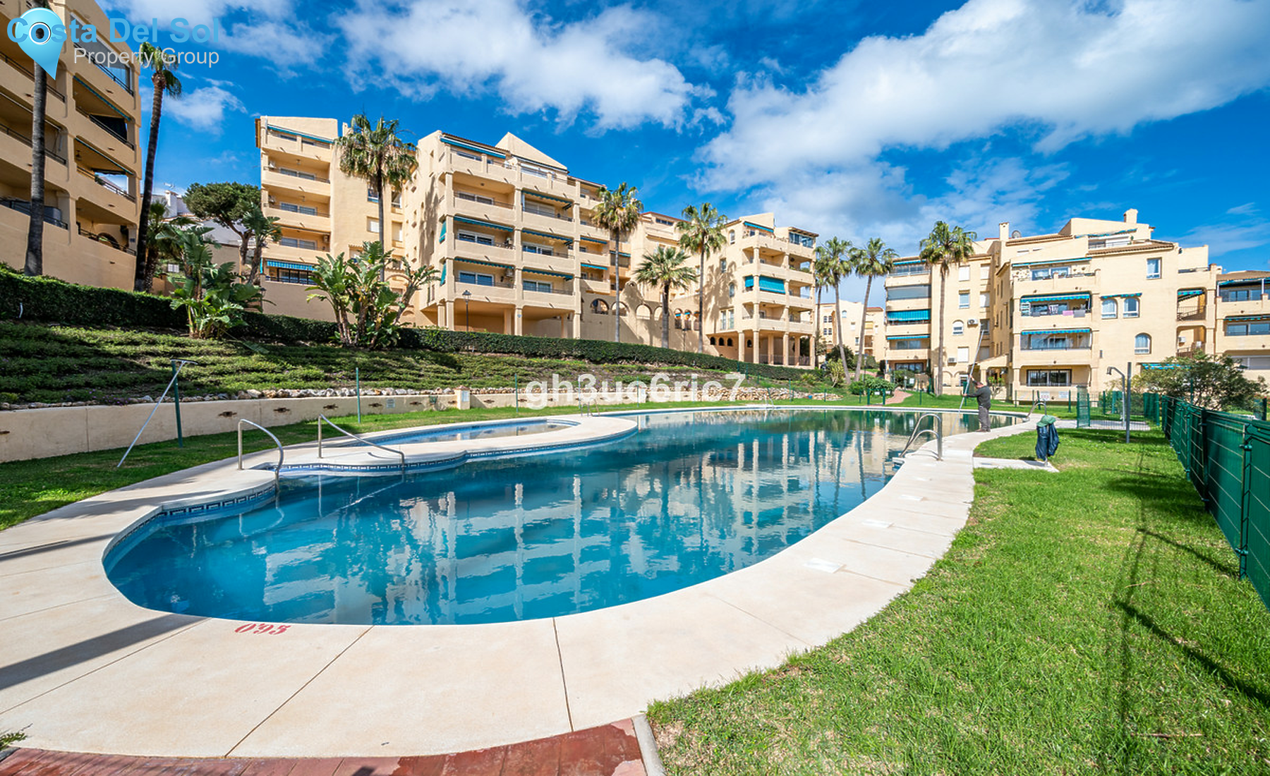 Middle Floor Apartment in Torrequebrada