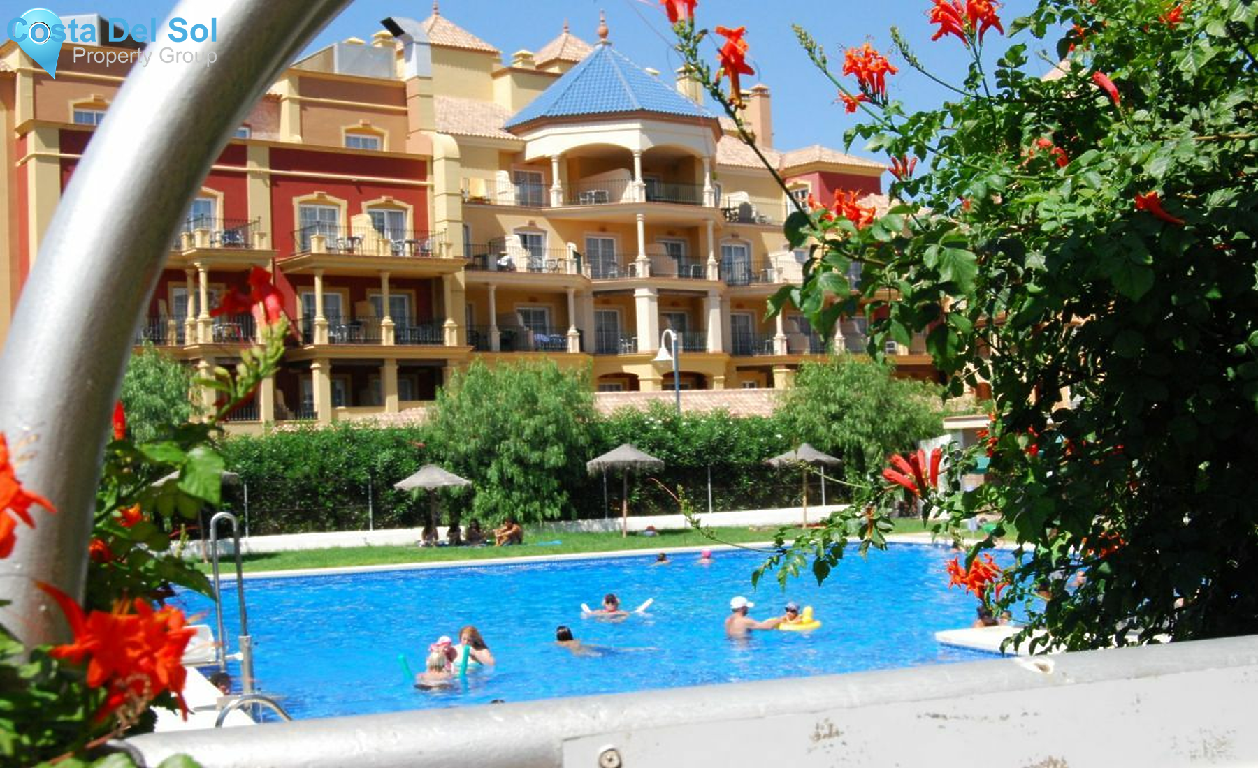 Middle Floor Apartment in Torrox Costa