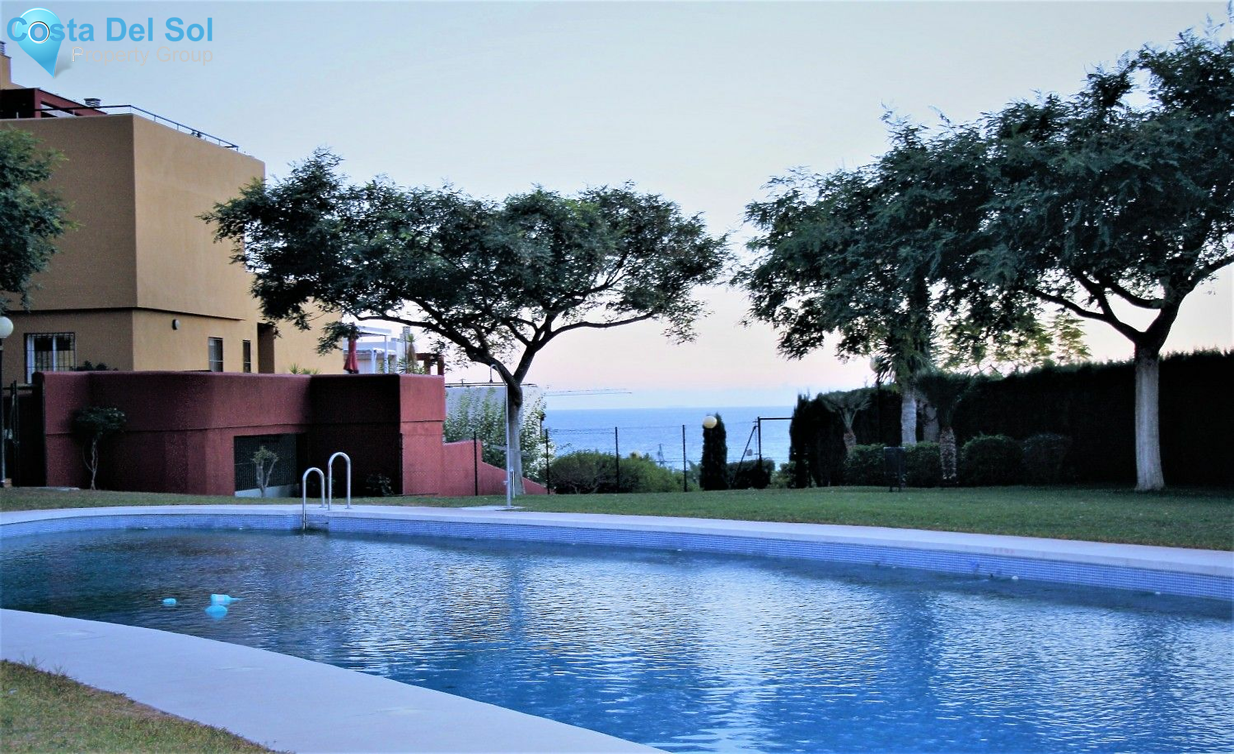 Middle Floor Apartment in Valle-Niza