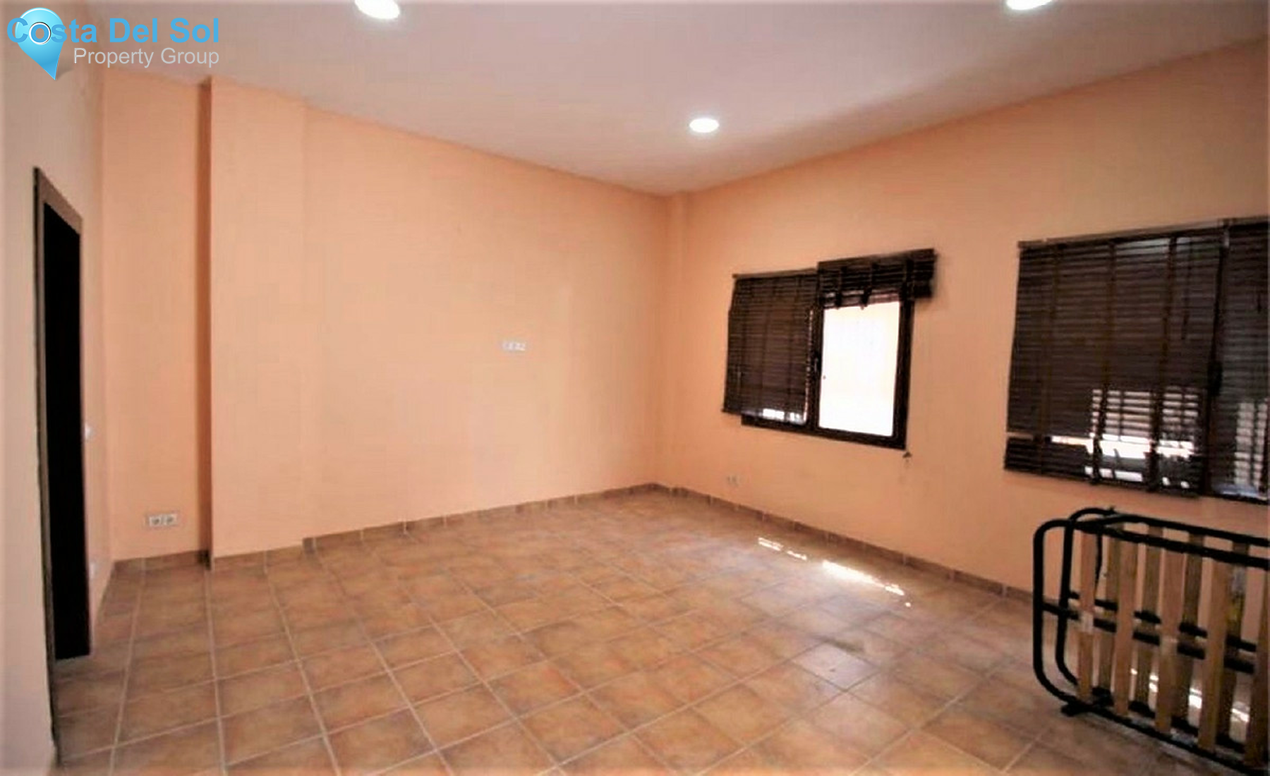 Office in Las Lagunas-1344543