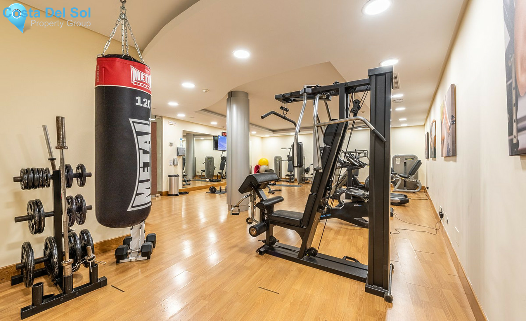 Penthouse in Altos de los Monteros