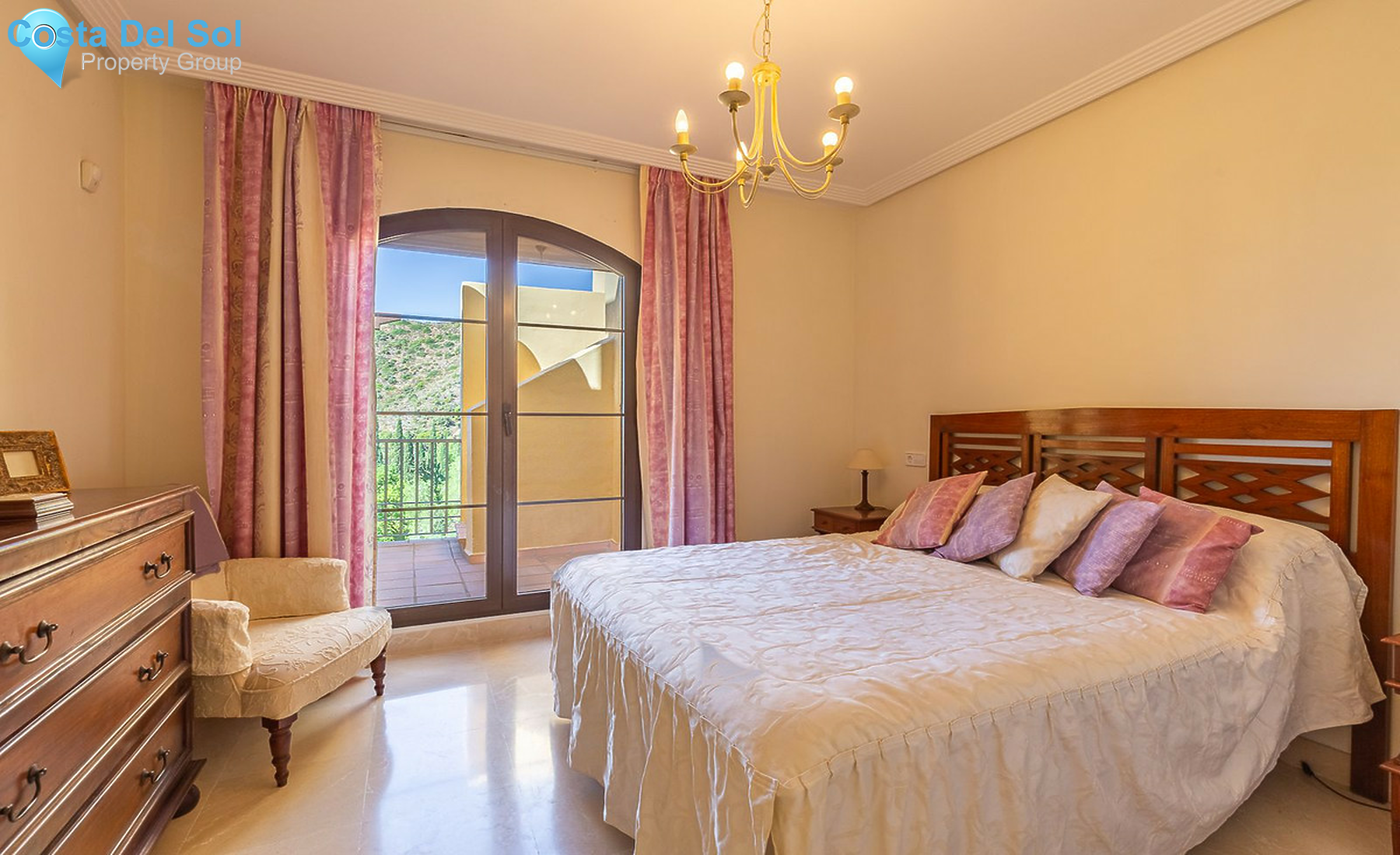 Penthouse Duplex in Los Arqueros-1402535