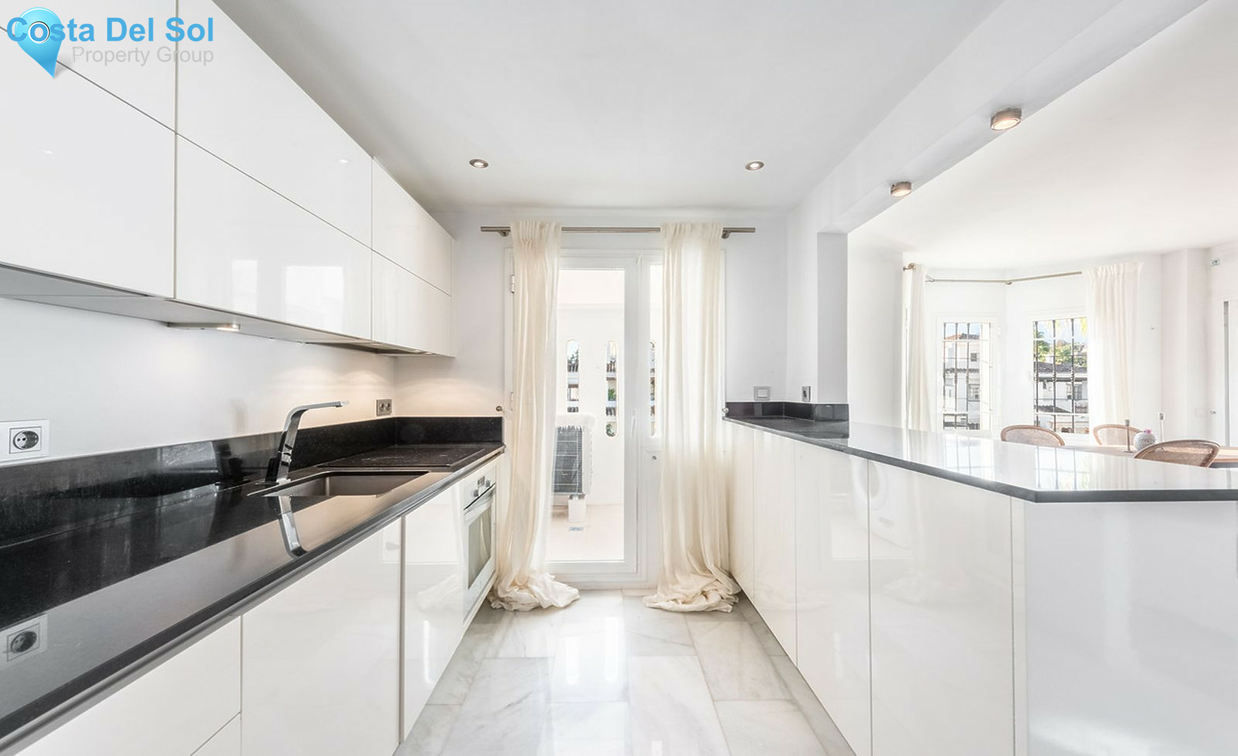 Penthouse Duplex in Nueva Andalucía-1555132