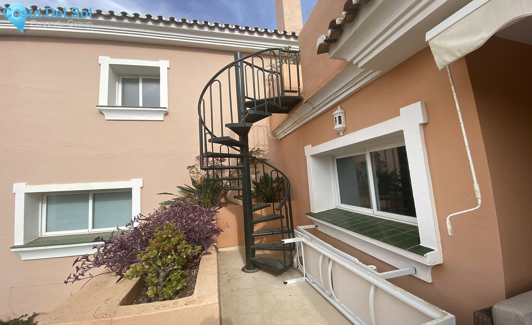 Penthouse in New Golden Mile-1461228