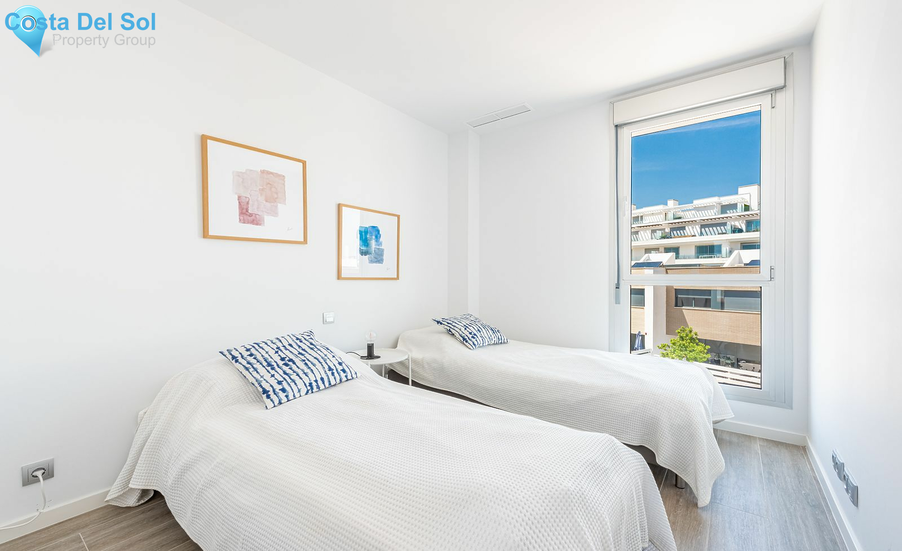 Penthouse in New Golden Mile-1483332