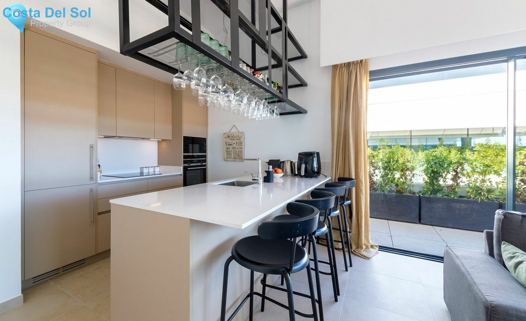 Penthouse in New Golden Mile-1515049