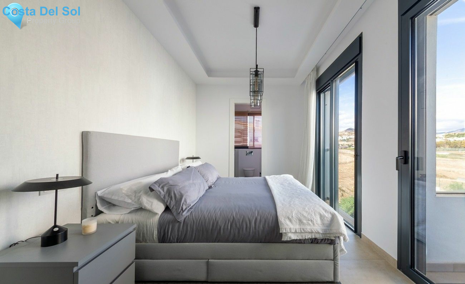 Penthouse in New Golden Mile-1515043