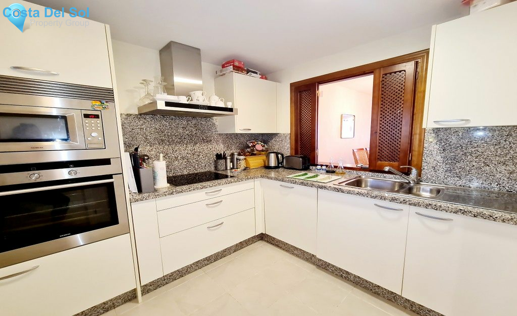 Penthouse in New Golden Mile-1533709