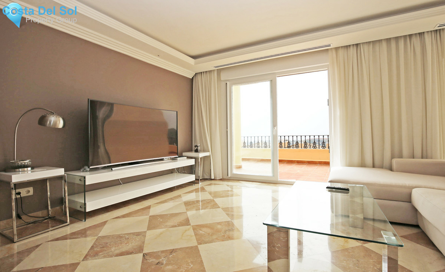 Penthouse in Nueva Andalucía-1374611