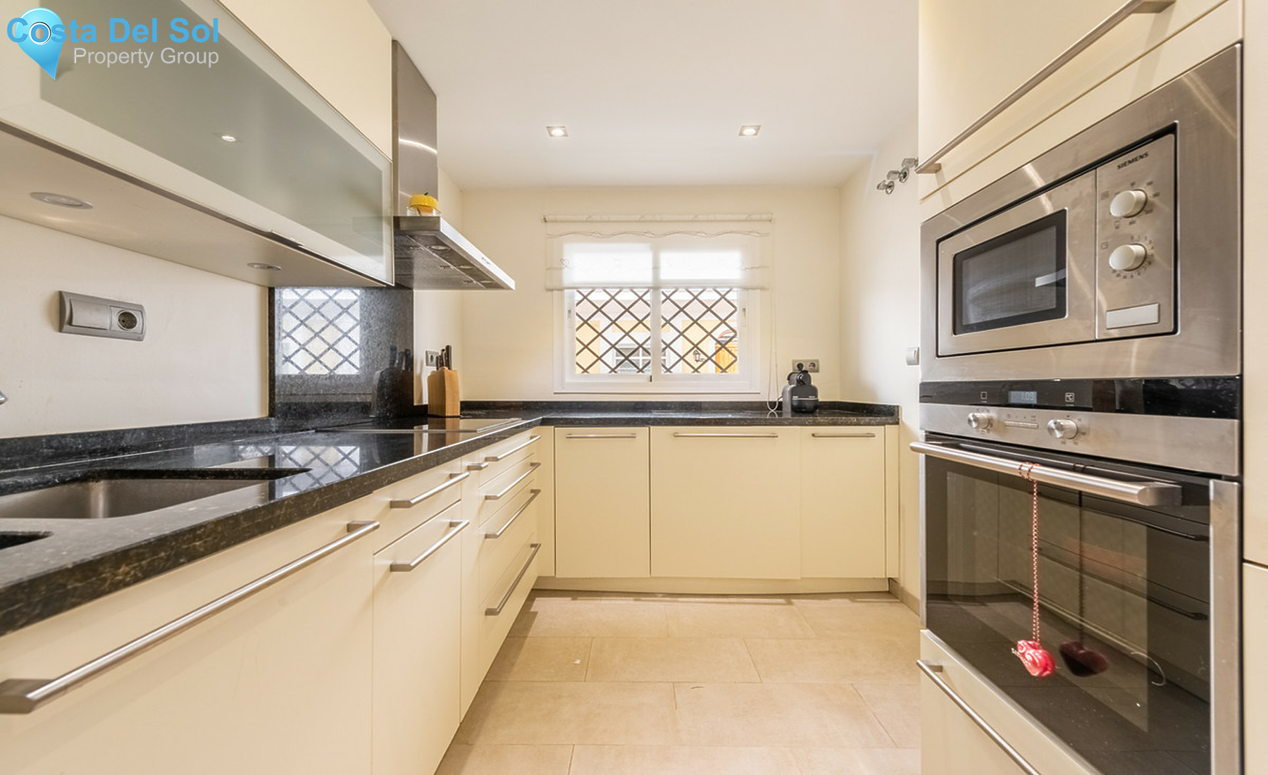 Penthouse in Nueva Andalucía-1454498