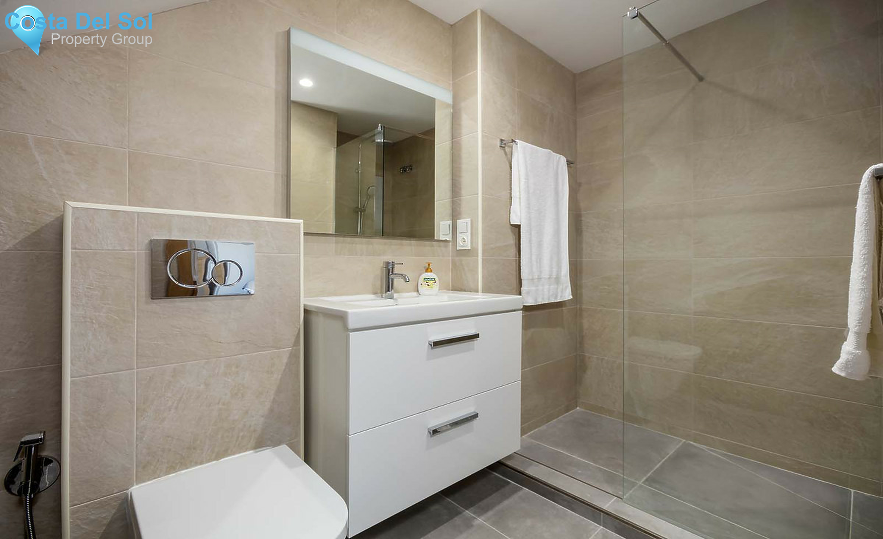 Penthouse in Nueva Andalucía-695408