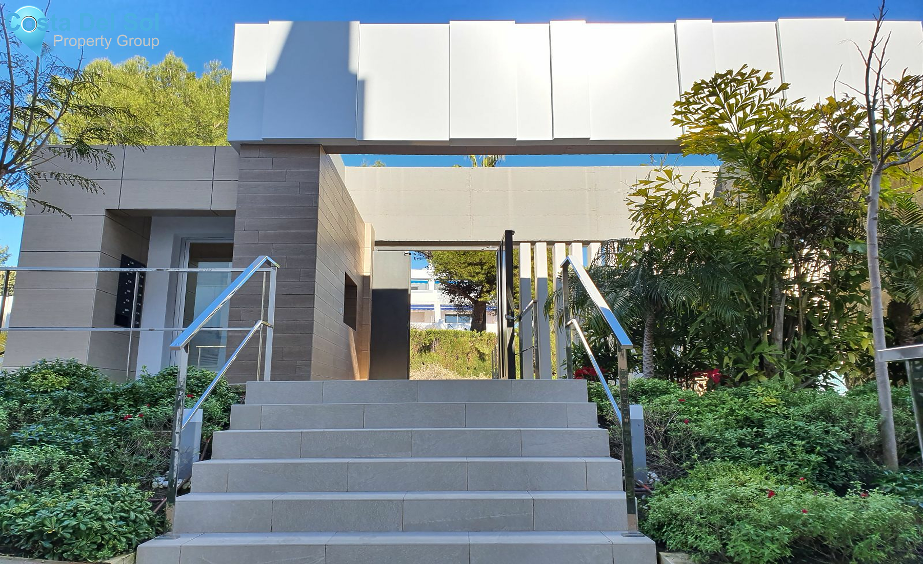 Penthouse in Nueva Andalucía-1194550