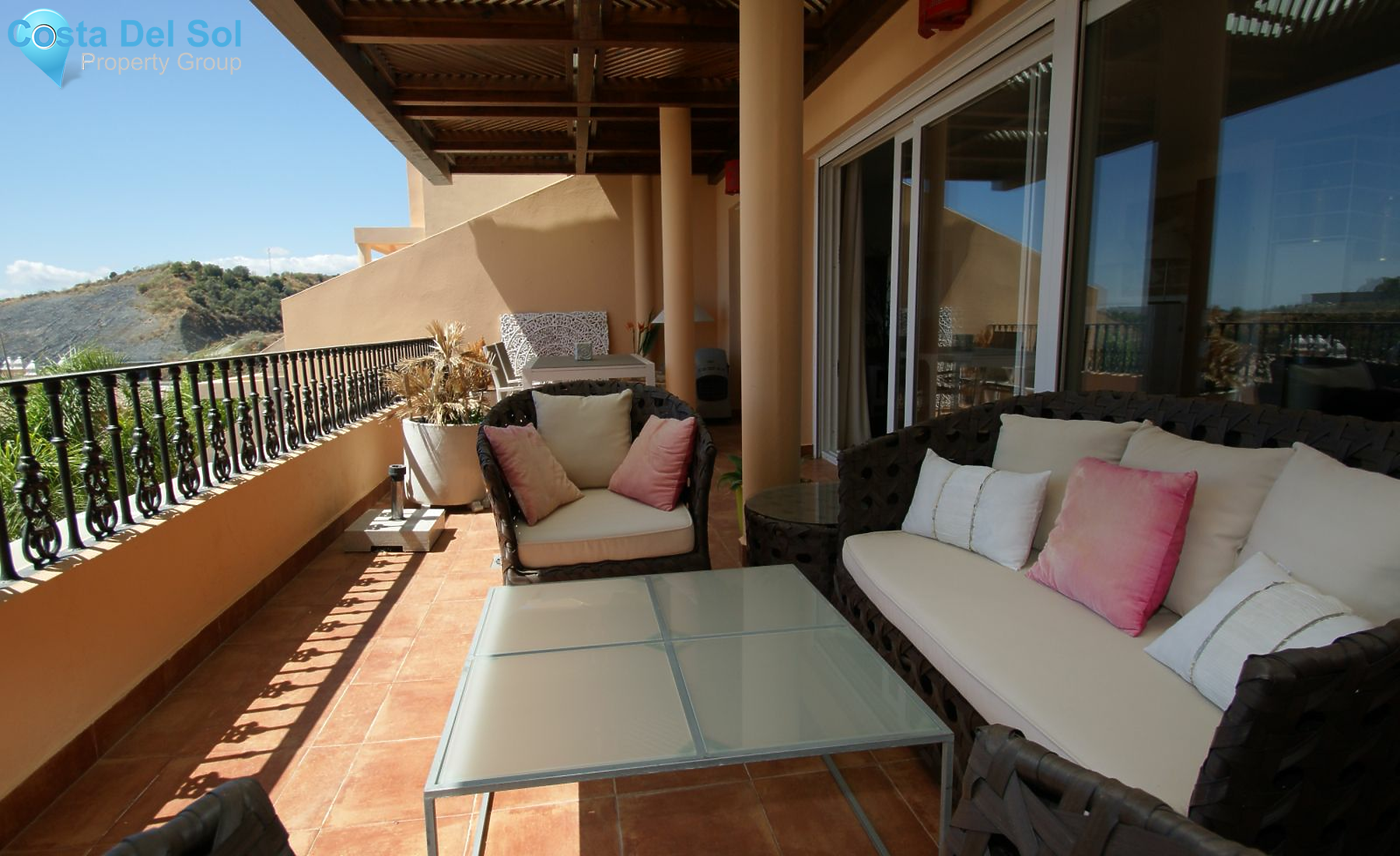 Penthouse in Nueva Andalucía-1204278