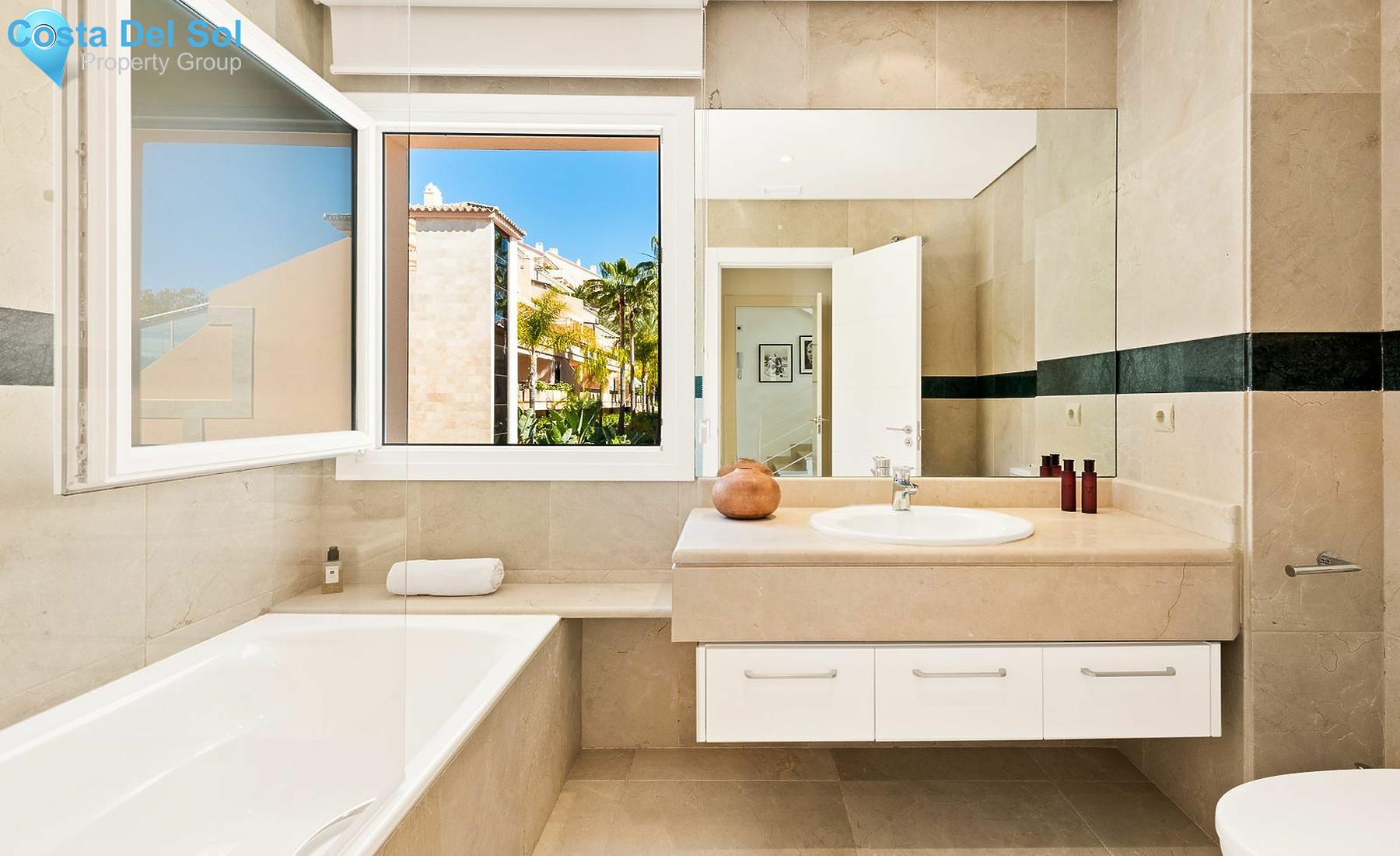 Penthouse in Nueva Andalucía-1475080