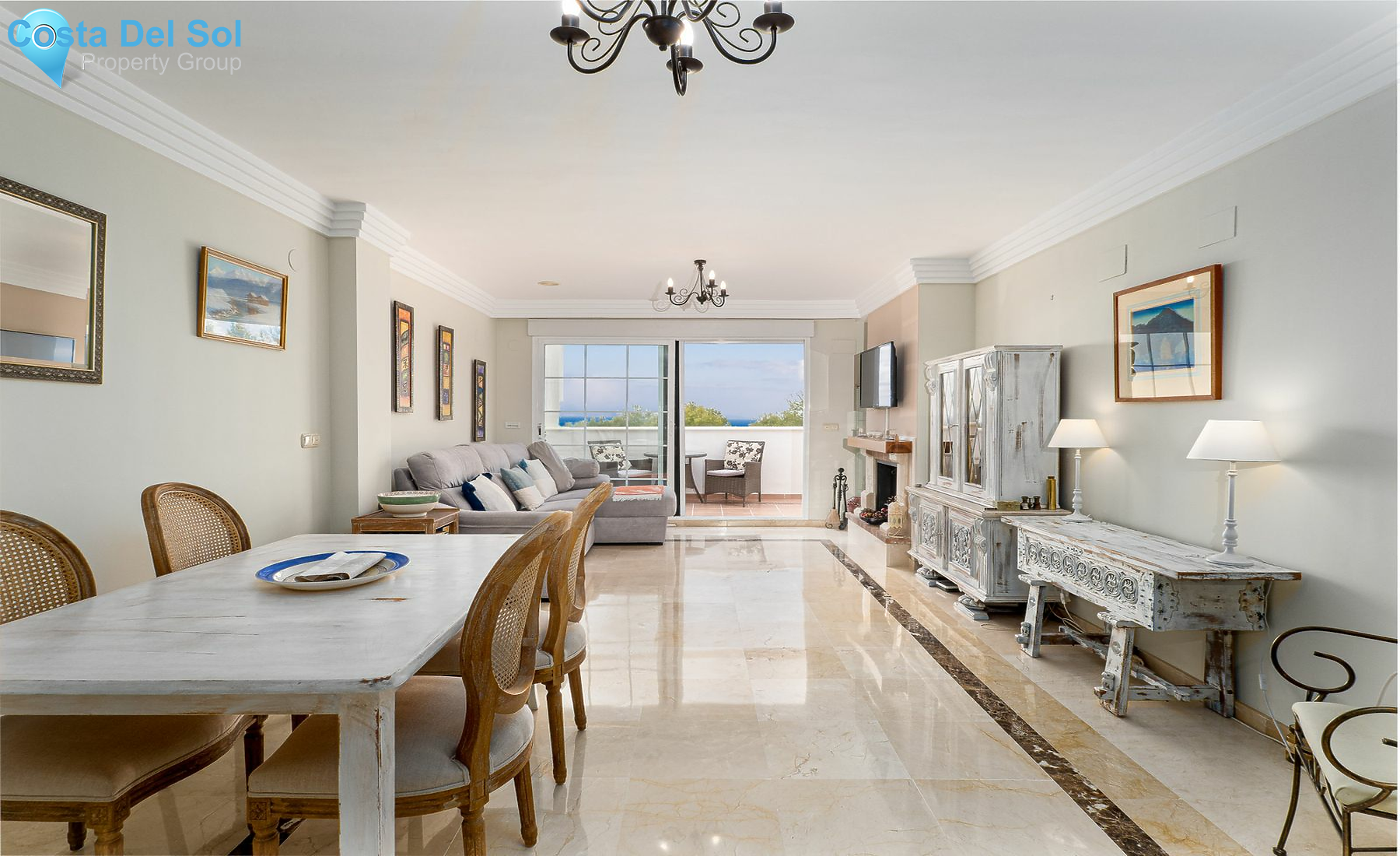 Top Floor Apartment in Río Real