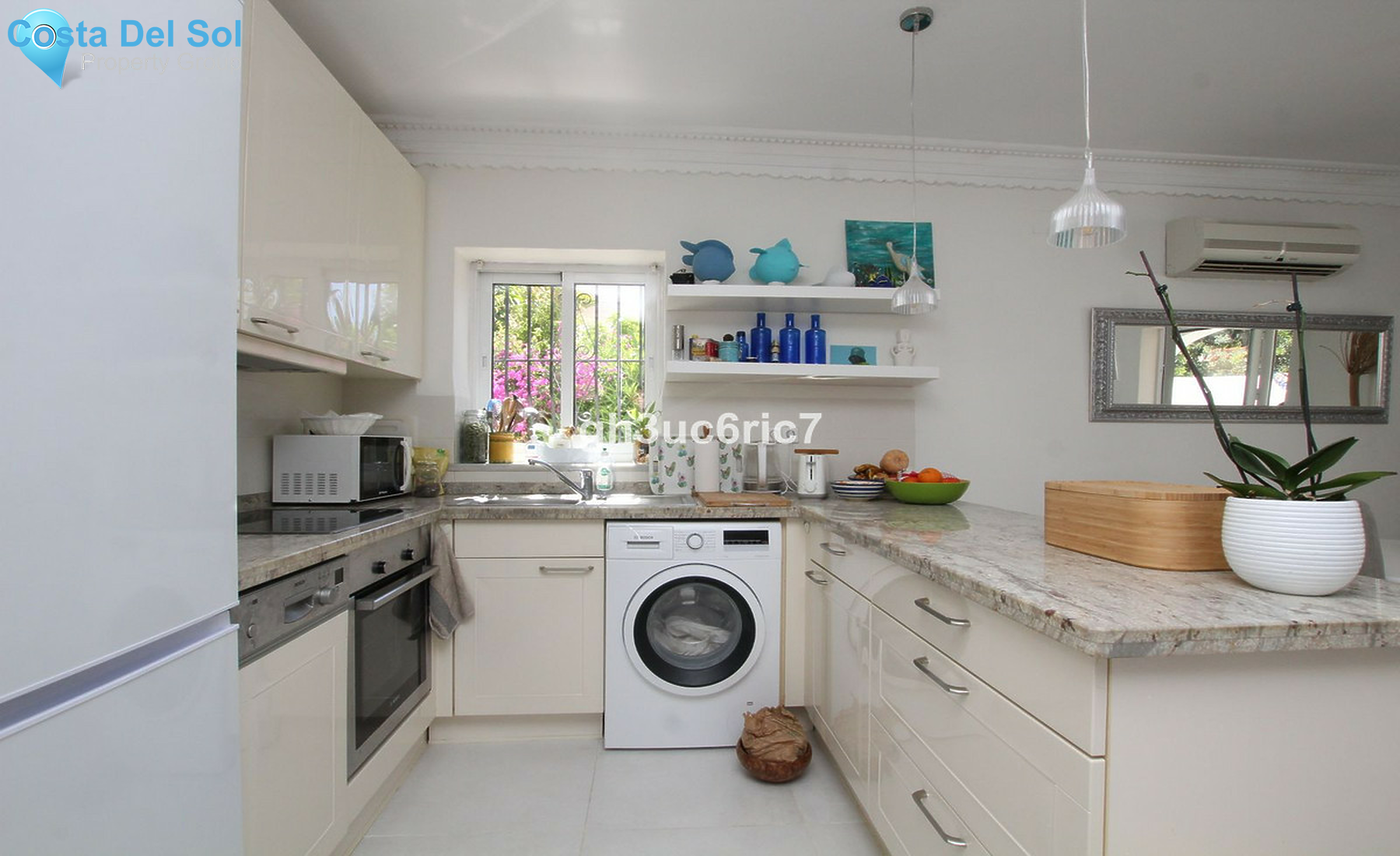 Semi-Detached House in Elviria-1254915