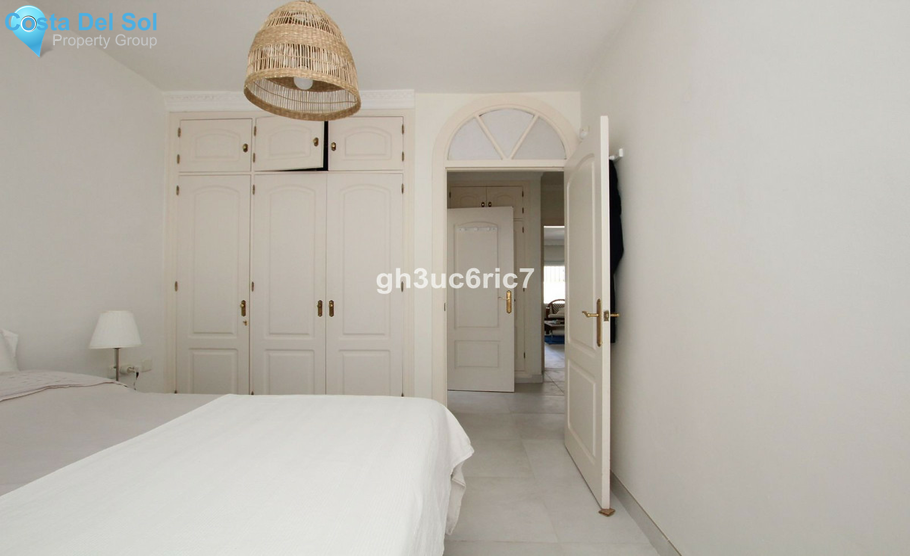 Semi-Detached House in Elviria-1254920