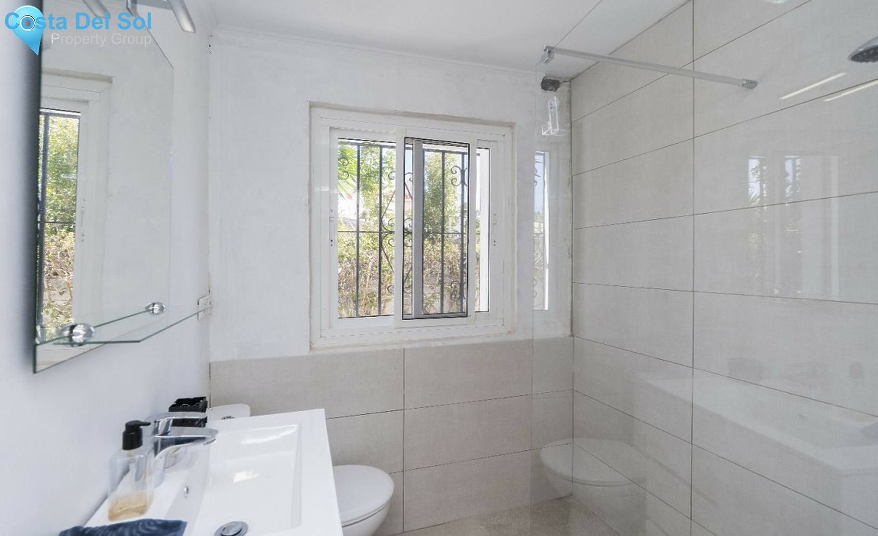 Semi-Detached House in Elviria-1299942