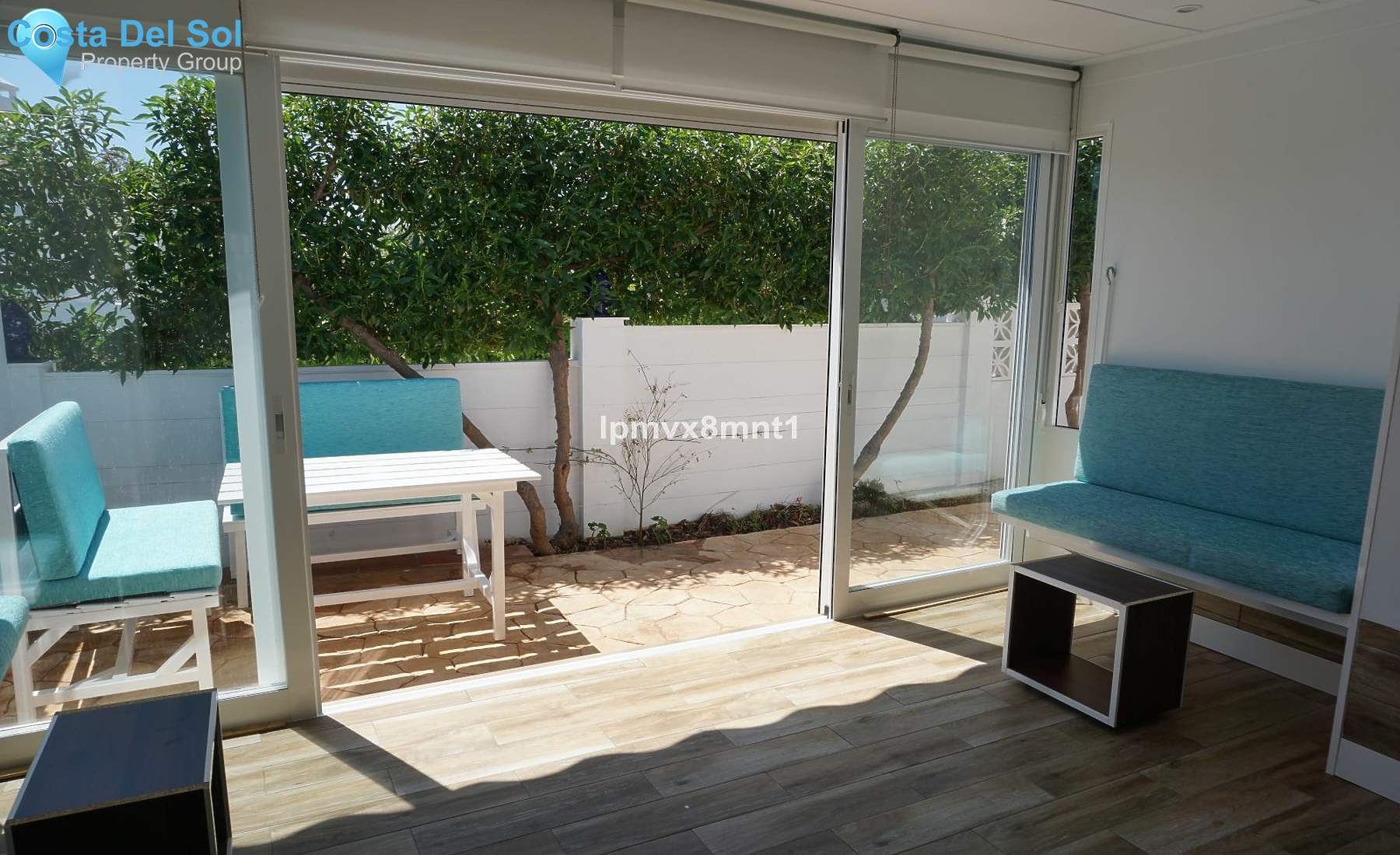 Semi-Detached House in Elviria-1483134