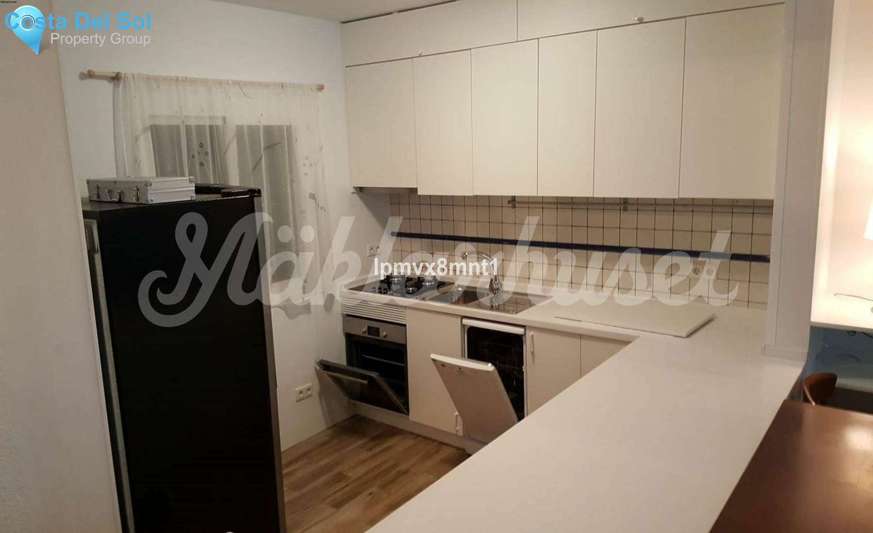 Semi-Detached House in Elviria-1483139