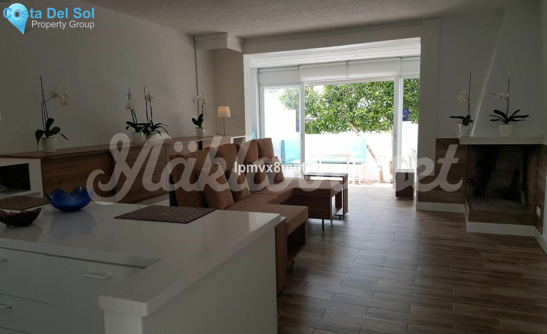 Semi-Detached House in Elviria-1483140