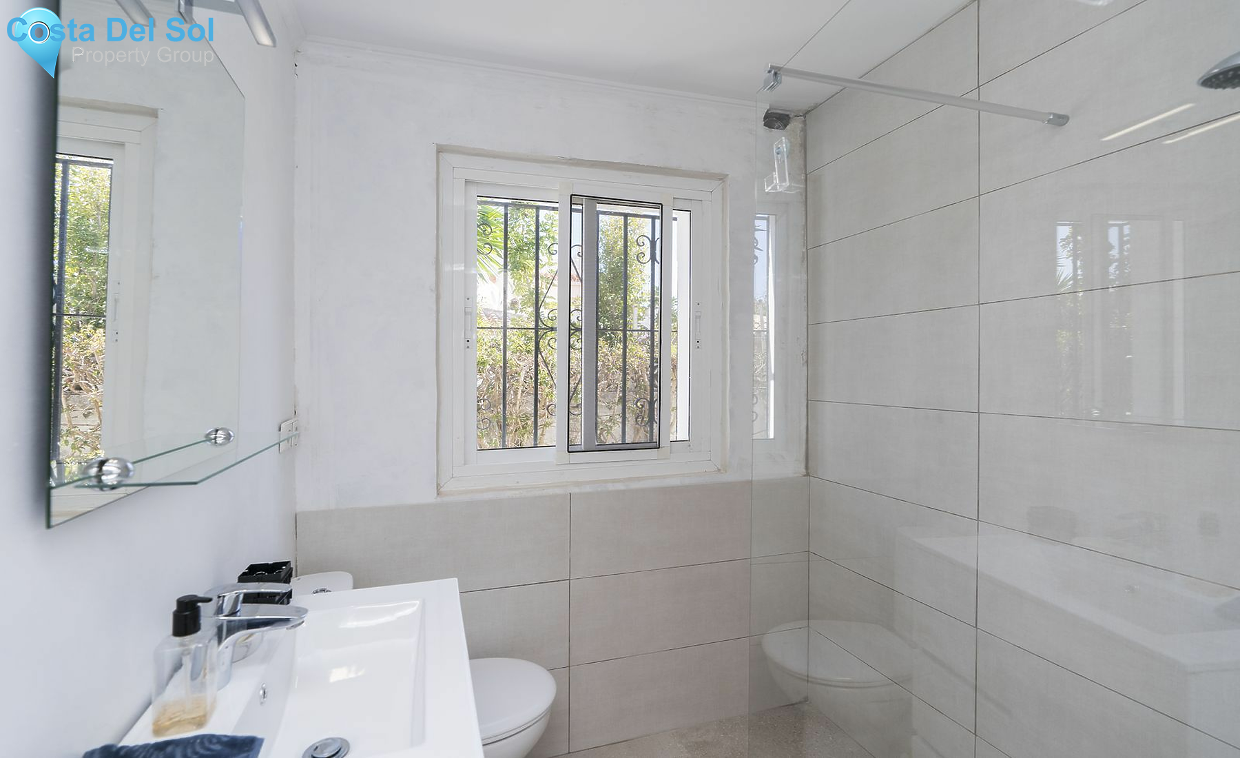 Semi-Detached House in Elviria-1519509