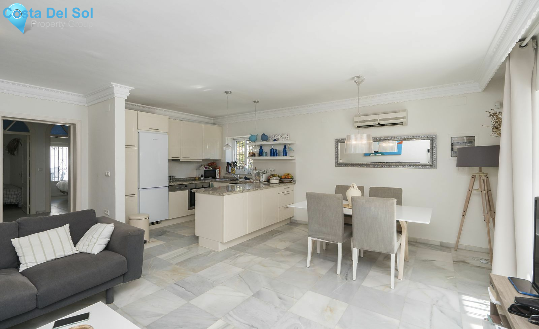 Semi-Detached House in Elviria-1519512