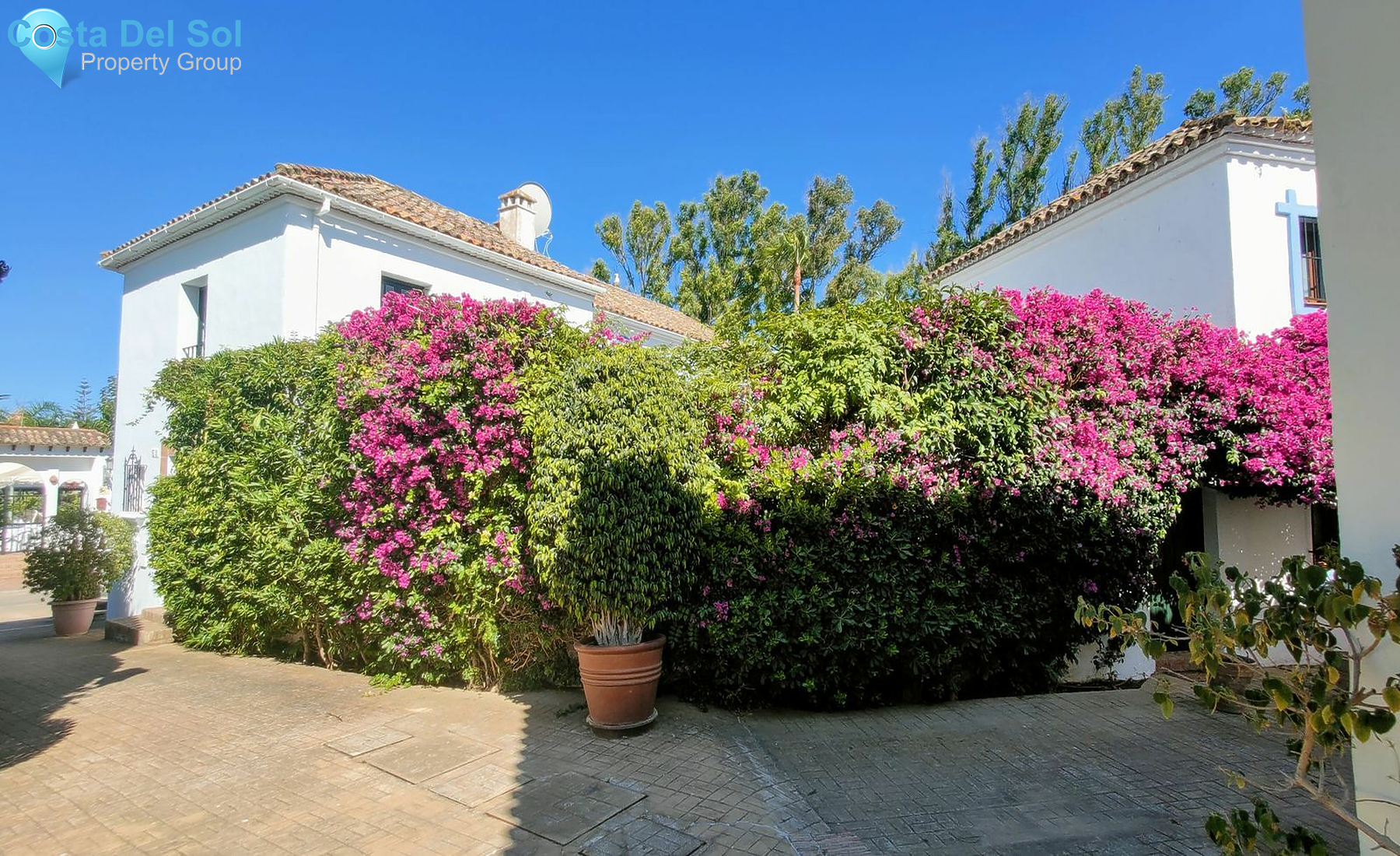 Semi-Detached House in Guadalmina Baja-1126264