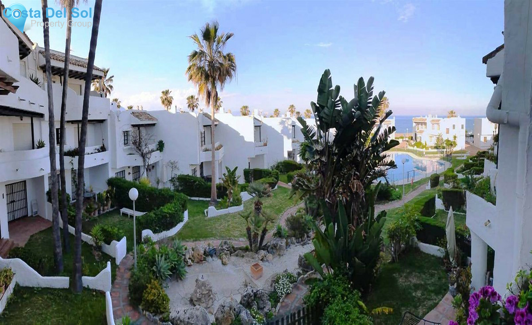 Semi-Detached House in La Duquesa-1356018